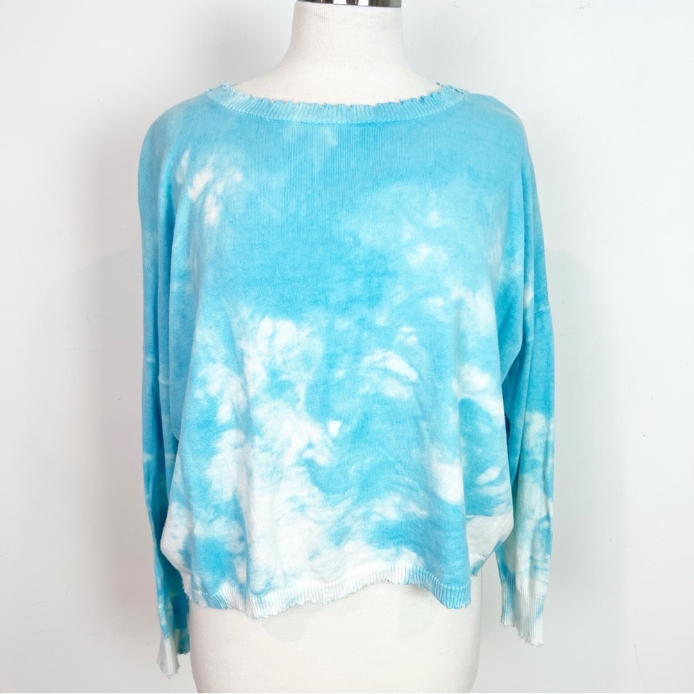 MINNIE ROSE BLUE TIE DYE BOXY RAW
EDGE LIGHTWEIGHT KNIT SWEATER WOMENS XS/SMALL
